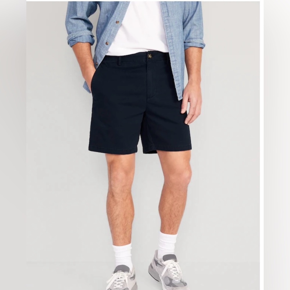 Old Navy Slim Built-In Flex Ultimate Chino Shorts for Men Slim 36 Black